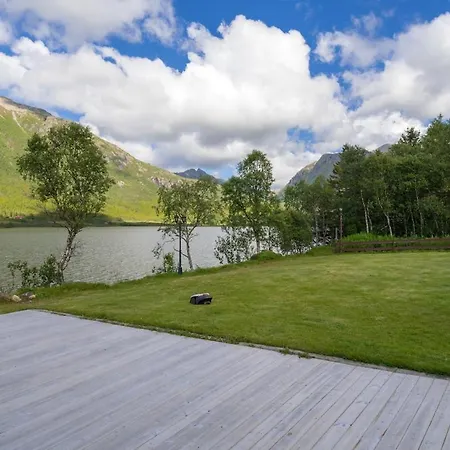 Vesteralen Lodge, Top Quality In Lofoten Vesteralen * Sortland