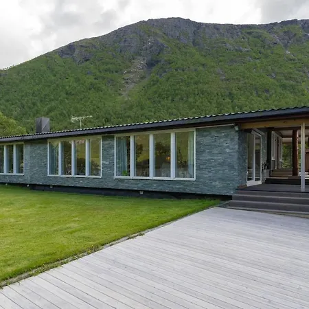 Vesteralen Lodge, Top Quality In Lofoten Vesteralen Holiday home Sortland